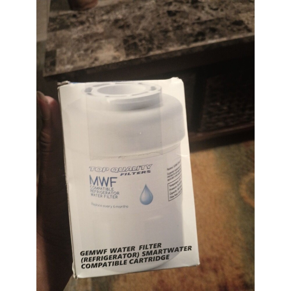New Genuine GE MWF Fridge Water Filter Sealed in open Box
